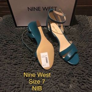 Nine West teal wedges